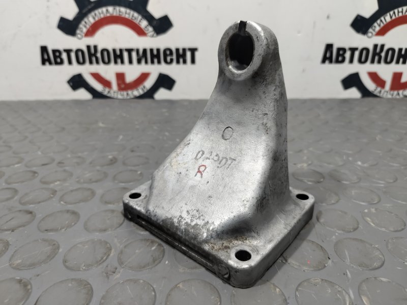 Кронштейн двигателя, 500 рублей, Красноярск