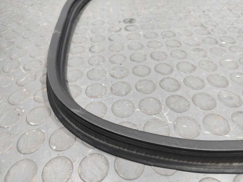 Уплотнительная резинка крышки багажника, 1000 рублей, Красноярск