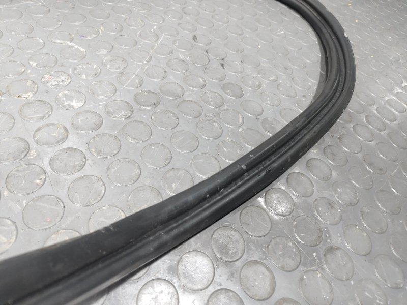 Уплотнительная резинка крышки багажника, 1000 рублей, Красноярск