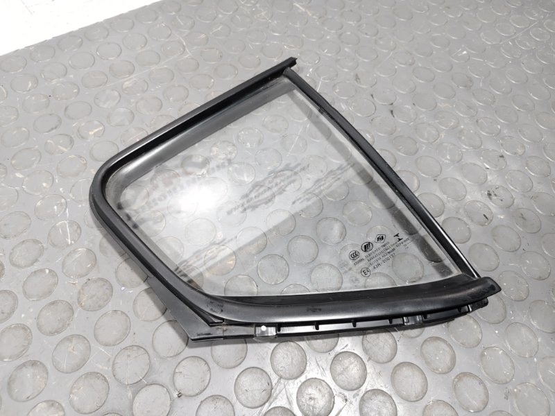 Стекло собачника, 2000 рублей, Красноярск