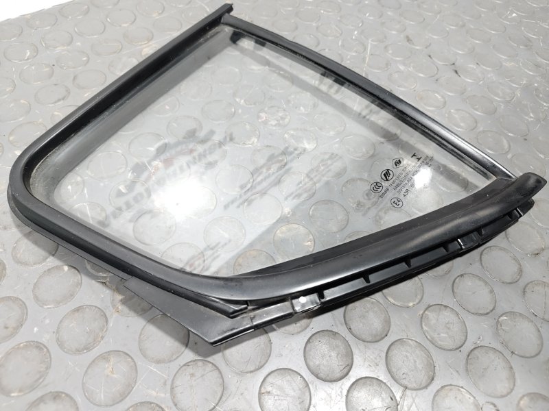 Стекло собачника, 2000 рублей, Красноярск