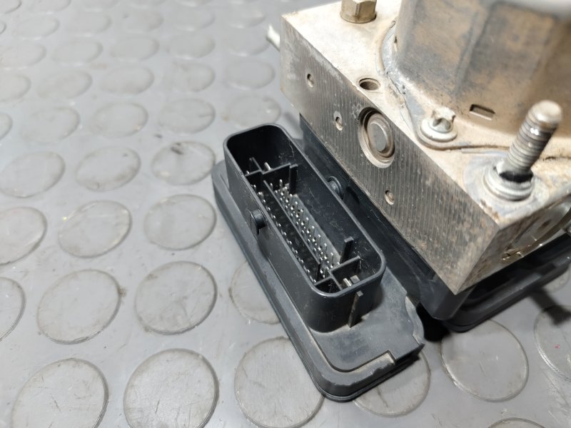 Блок ABS, 2500 рублей, Красноярск