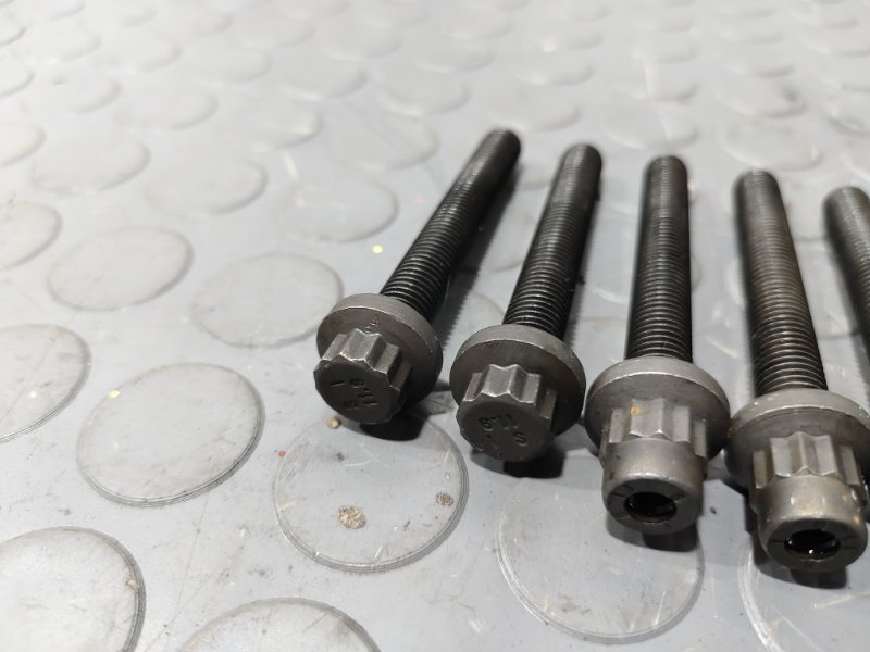 Болт бугеля коленвала, 100 рублей, Красноярск