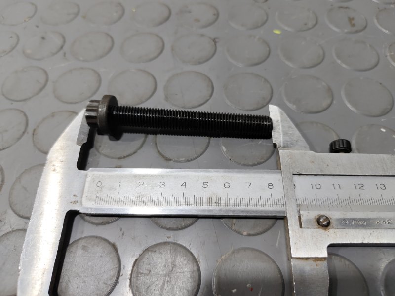 Болт бугеля коленвала, 100 рублей, Красноярск