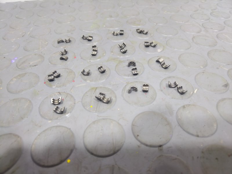 Сухарь клапана, 100 рублей, Красноярск