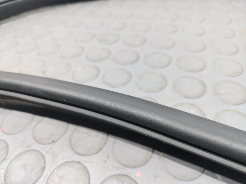 Уплотнительная резинка боковой двери, 500 рублей, Красноярск