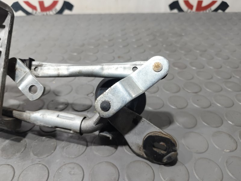 Трапеция дворников, 2000 рублей, Красноярск