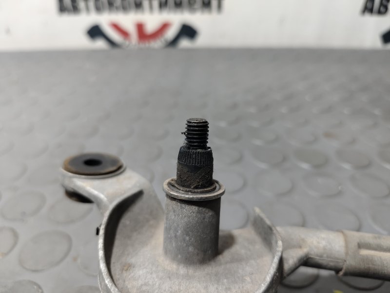 Трапеция дворников, 2000 рублей, Красноярск