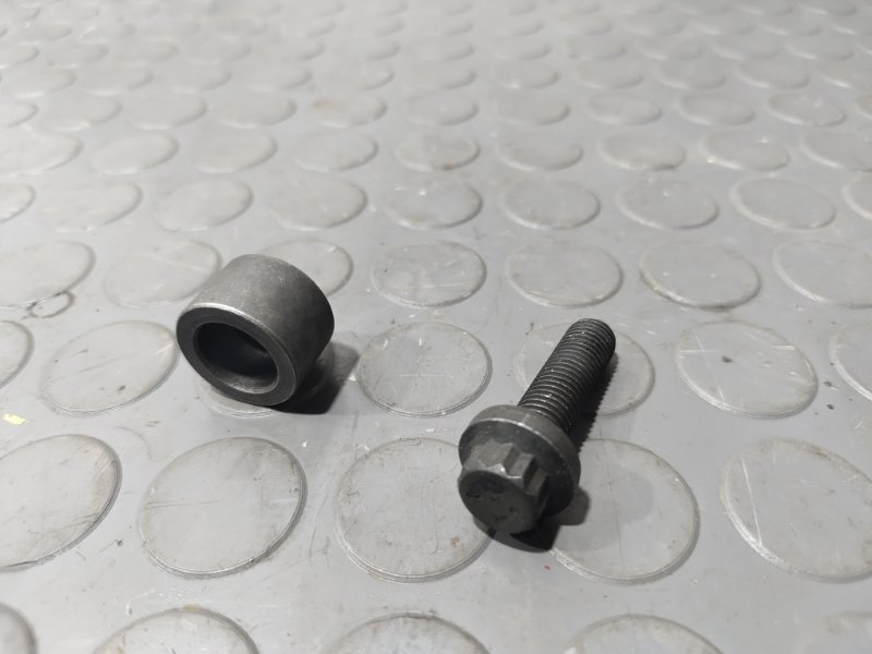 Болт шестерни распредвала, 250 рублей, Красноярск