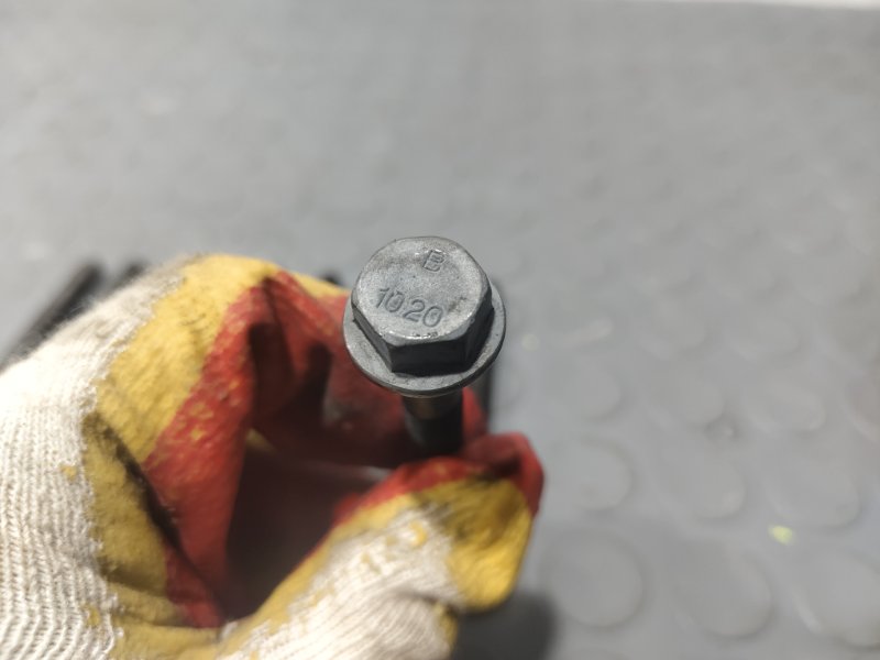 Болт бугеля коленвала, 100 рублей, Красноярск