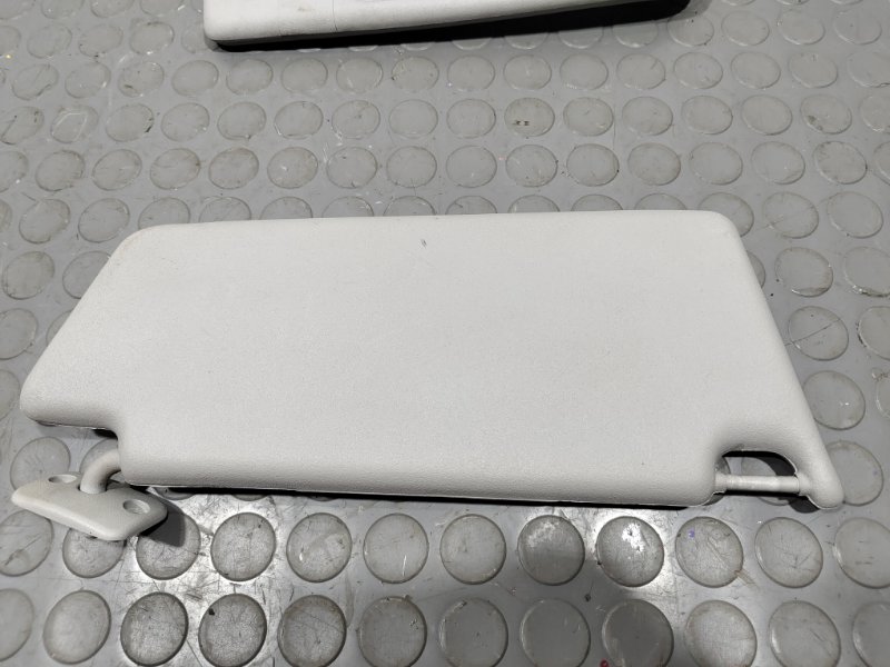 Солнцезащитный козырек, 1000 рублей, Красноярск