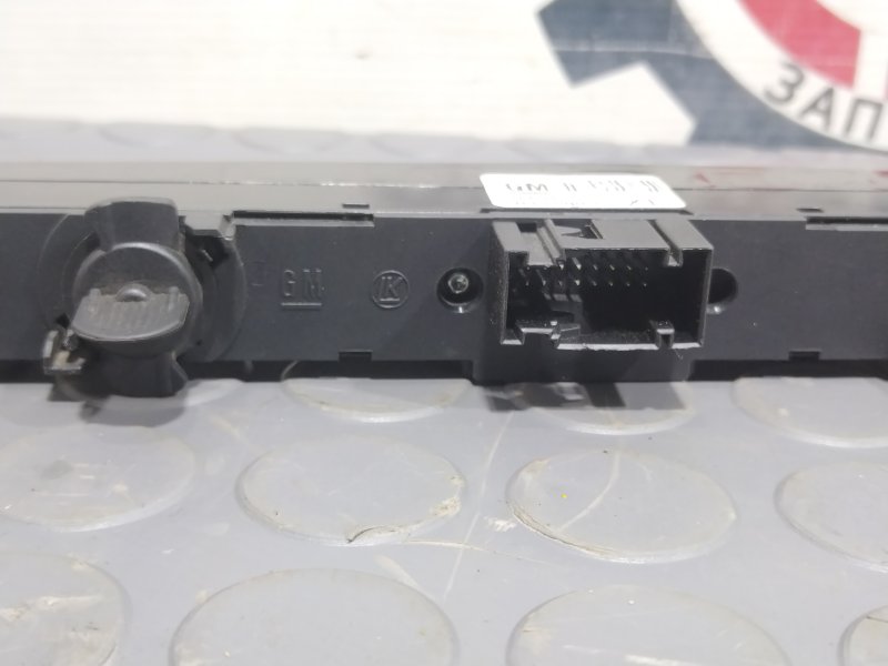 Кнопки в салон, 1000 рублей, Красноярск