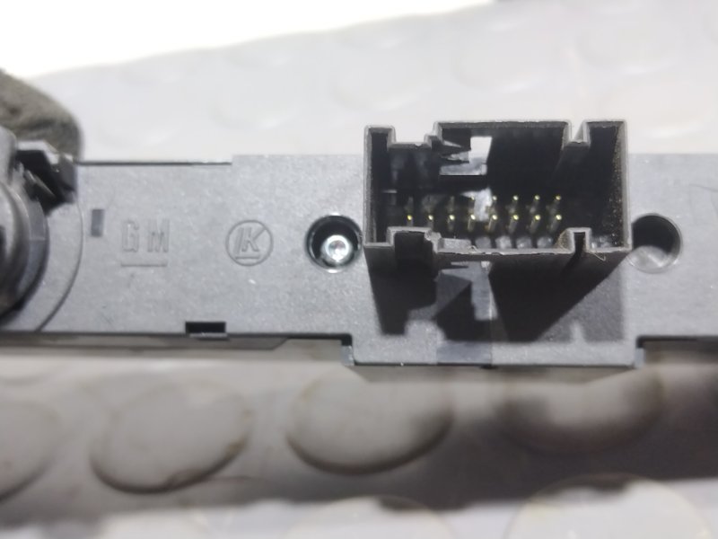 Кнопки в салон, 1000 рублей, Красноярск