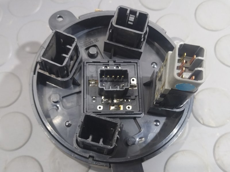 Блок управления зеркалами, 1000 рублей, Красноярск