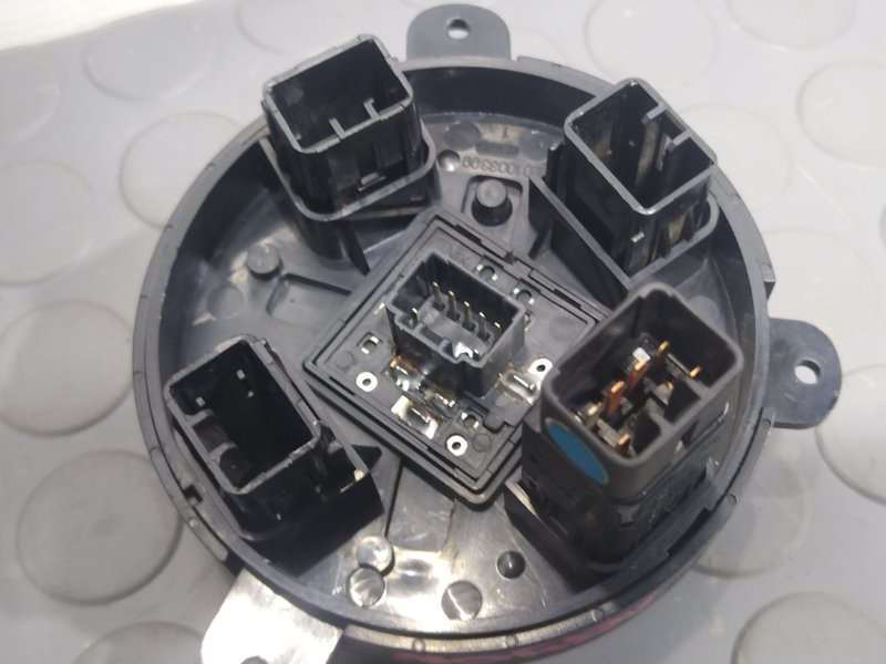 Блок управления зеркалами, 1000 рублей, Красноярск