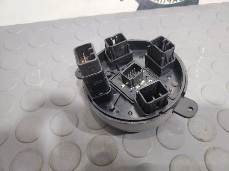 Блок управления зеркалами, 1000 рублей, Красноярск