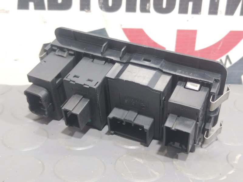 Блок управления зеркалами, 500 рублей, Красноярск