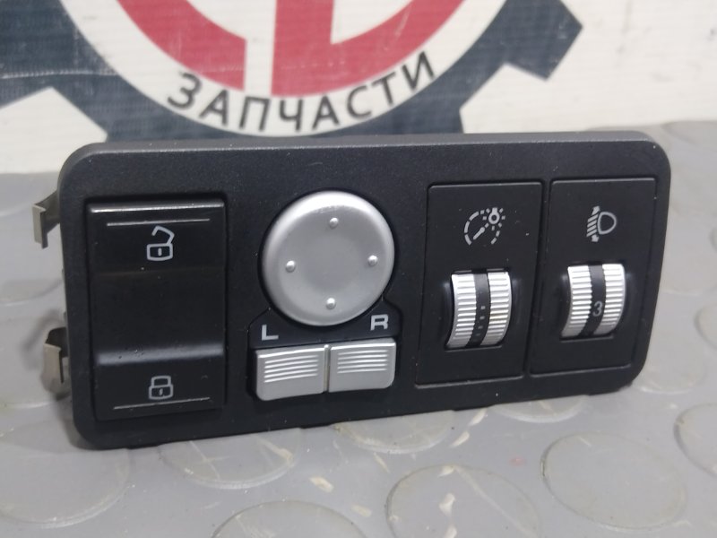 Блок управления зеркалами, 500 рублей, Красноярск