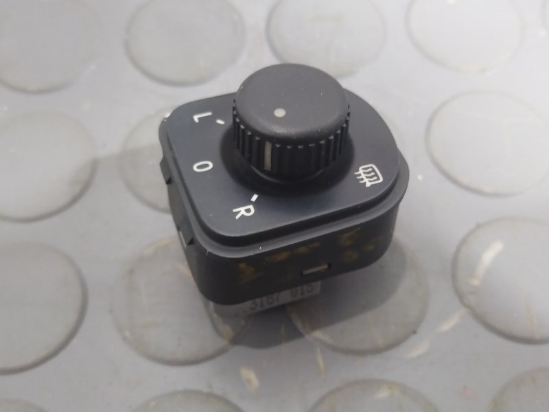 Блок управления зеркалами, 700 рублей, Красноярск