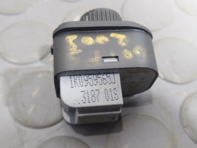 Блок управления зеркалами, 700 рублей, Красноярск