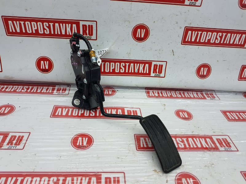 Педаль газа, 500 рублей, Красноярск