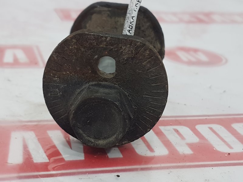 Болт развальный, 500 рублей, Красноярск