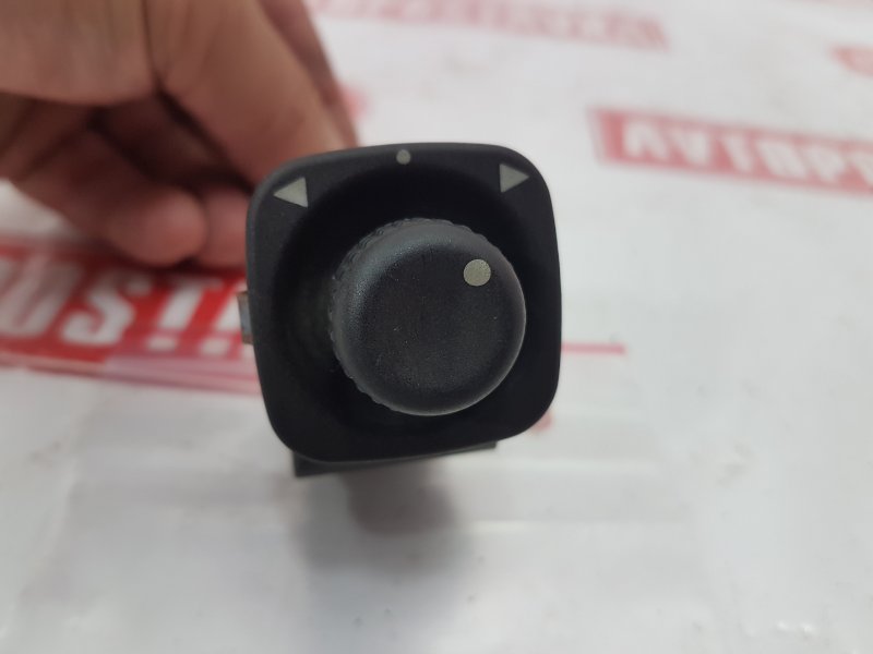 Блок управления зеркалами, 300 рублей, Красноярск