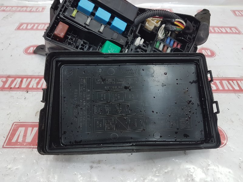 Блок предохранителей под капот, 1000 рублей, Красноярск