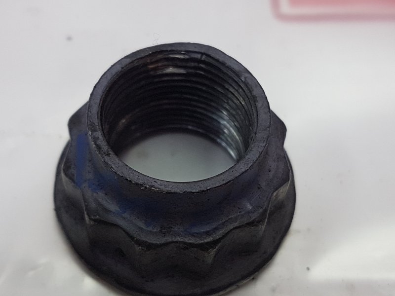 Гайка ступицы, 100 рублей, Красноярск