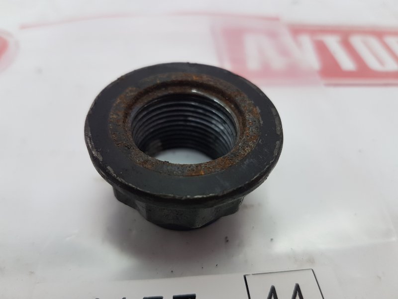 Гайка ступицы, 100 рублей, Красноярск