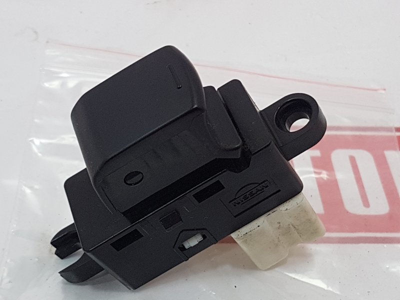 Блок управления стеклоподъемниками, 300 рублей, Красноярск