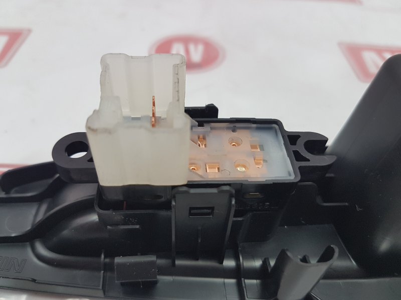 Блок управления стеклоподъемниками, 500 рублей, Красноярск