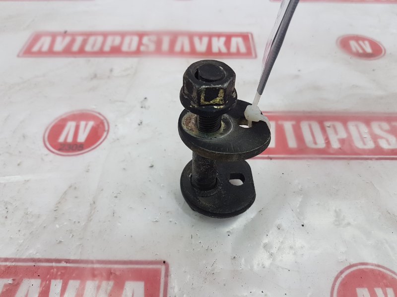 Болт развальный, 500 рублей, Красноярск