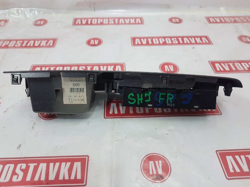 Блок управления стеклоподъемниками, 1000 рублей, Красноярск