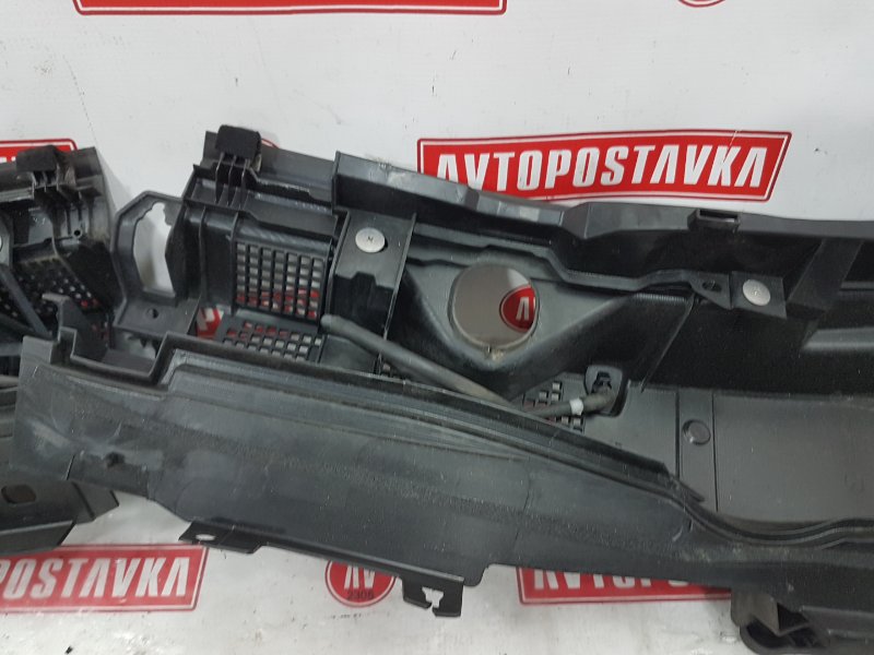 Решетка под лобовое стекло, 1000 рублей, Красноярск