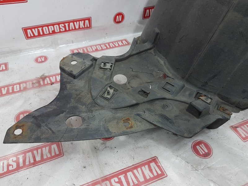 Подкрылок, 2000 рублей, Красноярск