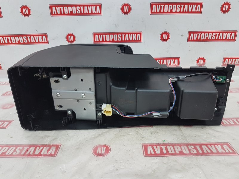 Подлокотник, 2000 рублей, Красноярск