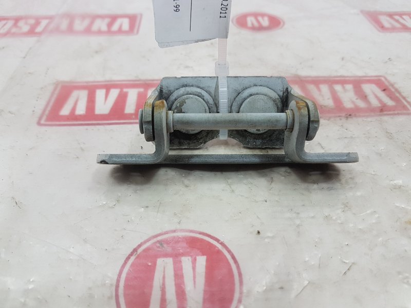 Петля двери багажника, 400 рублей, Красноярск