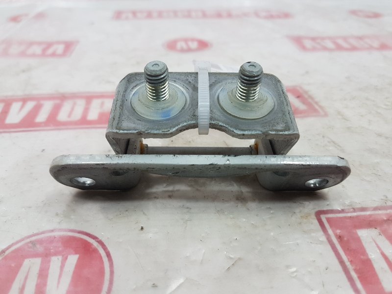 Петля двери багажника, 400 рублей, Красноярск