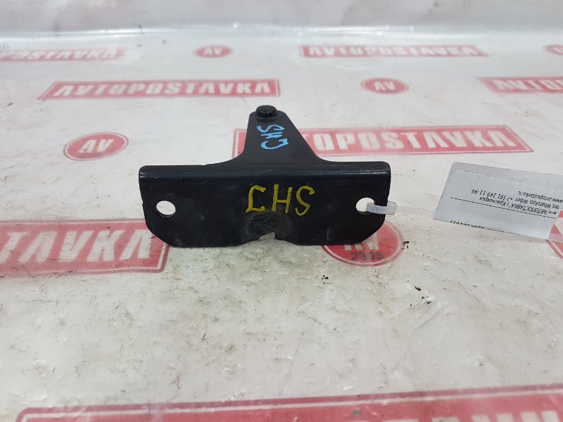 Петля замка капота, 500 рублей, Красноярск