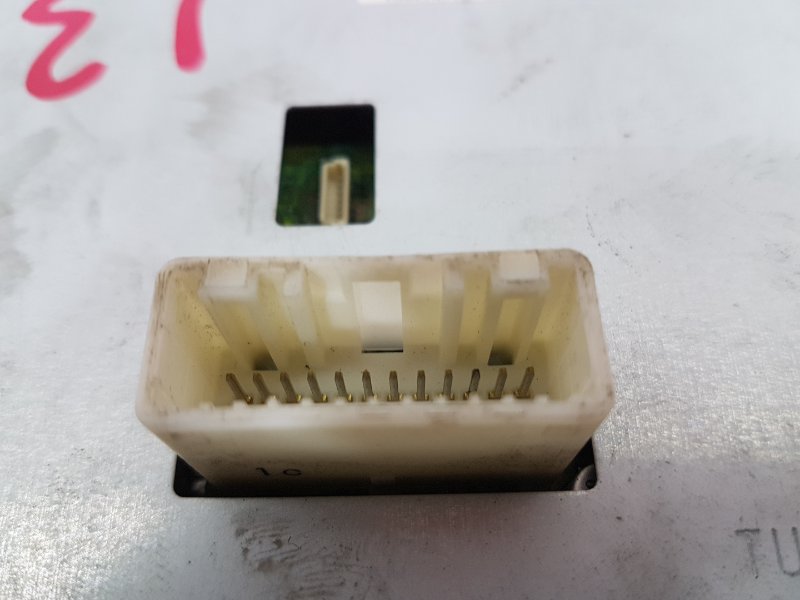 Дисплей центральной консоли, 1300 рублей, Красноярск