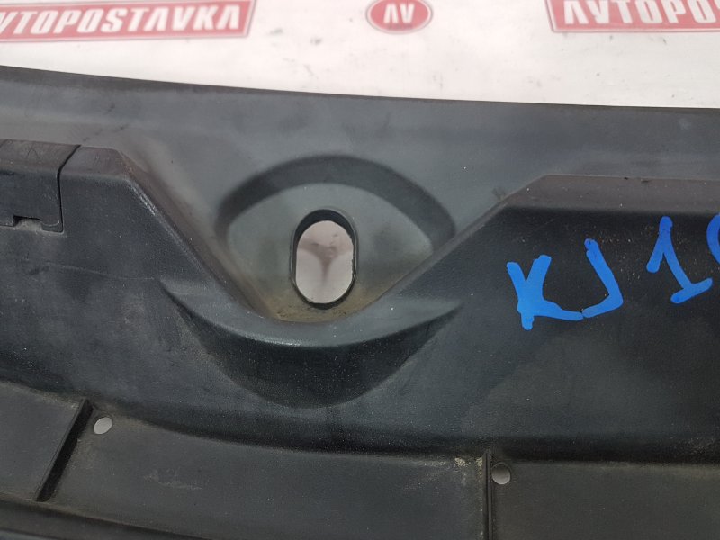 Решетка под лобовое стекло, 1000 рублей, Красноярск