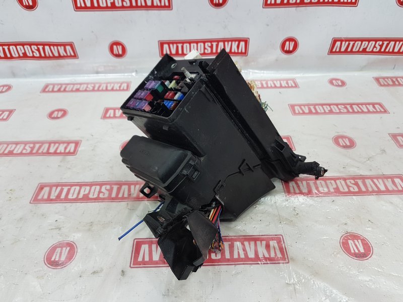 Блок предохранителей под капот, 2000 рублей, Красноярск