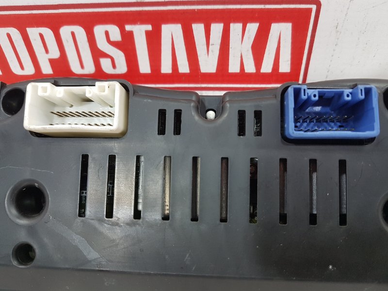 Панель приборов, 200 рублей, Красноярск