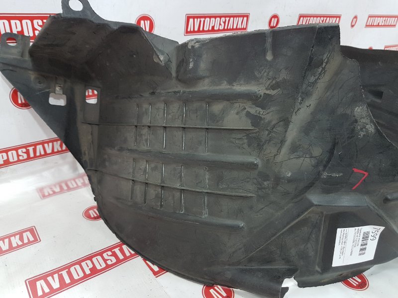 Подкрылок, 250 рублей, Красноярск