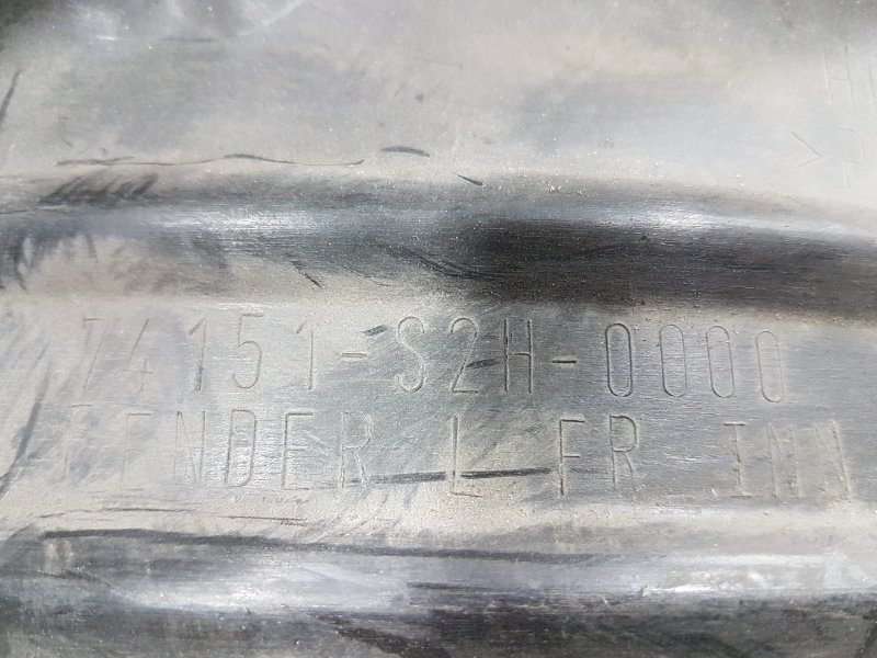 Подкрылок, 250 рублей, Красноярск