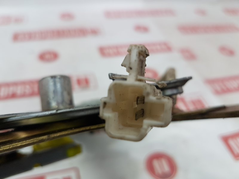 Стеклоподъемник, 500 рублей, Красноярск