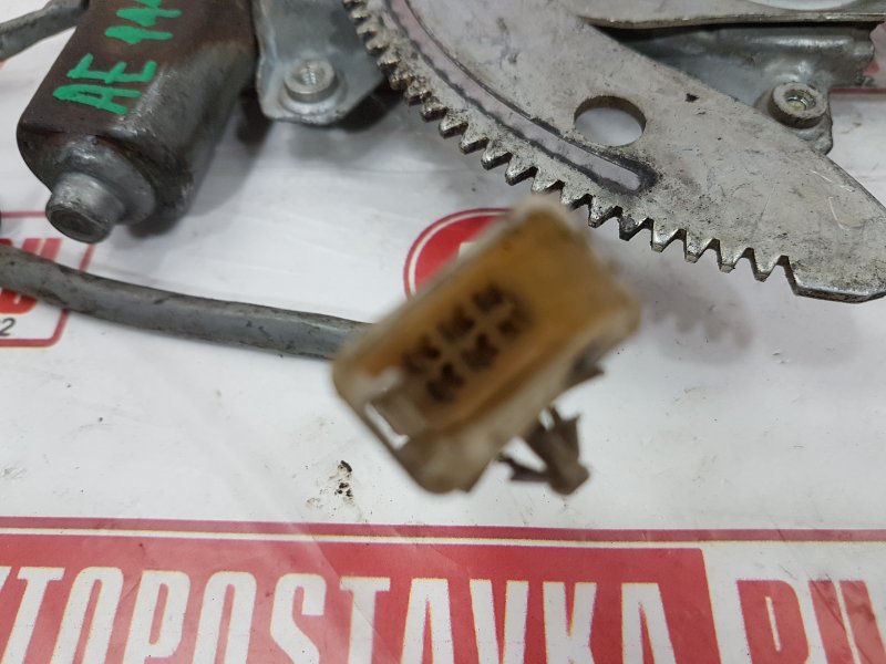 Стеклоподъемник, 500 рублей, Красноярск