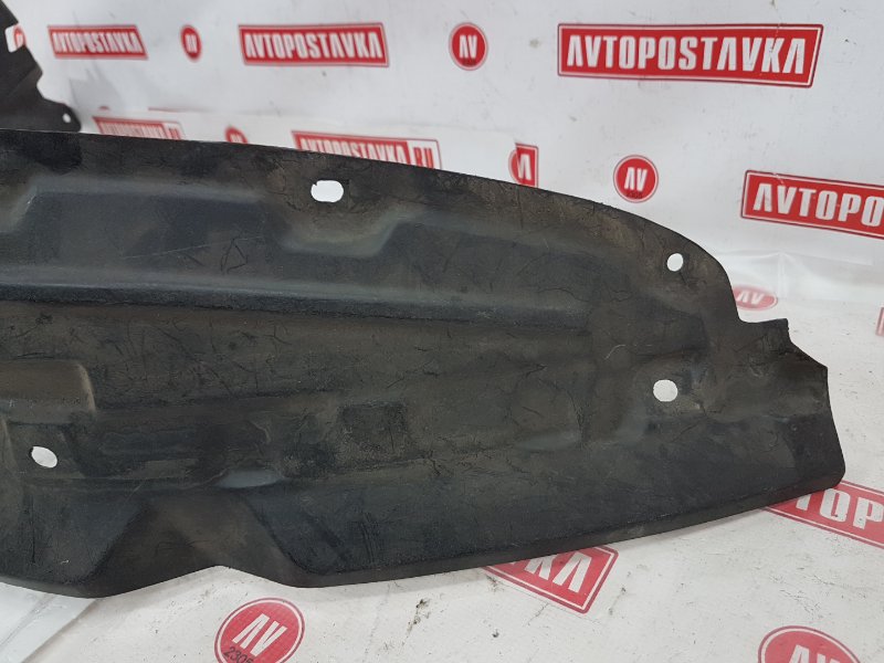 Подкрылок, 500 рублей, Красноярск