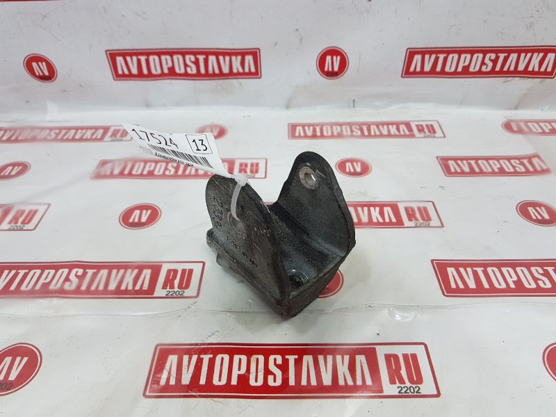 Кронштейн КПП, 500 рублей, Красноярск